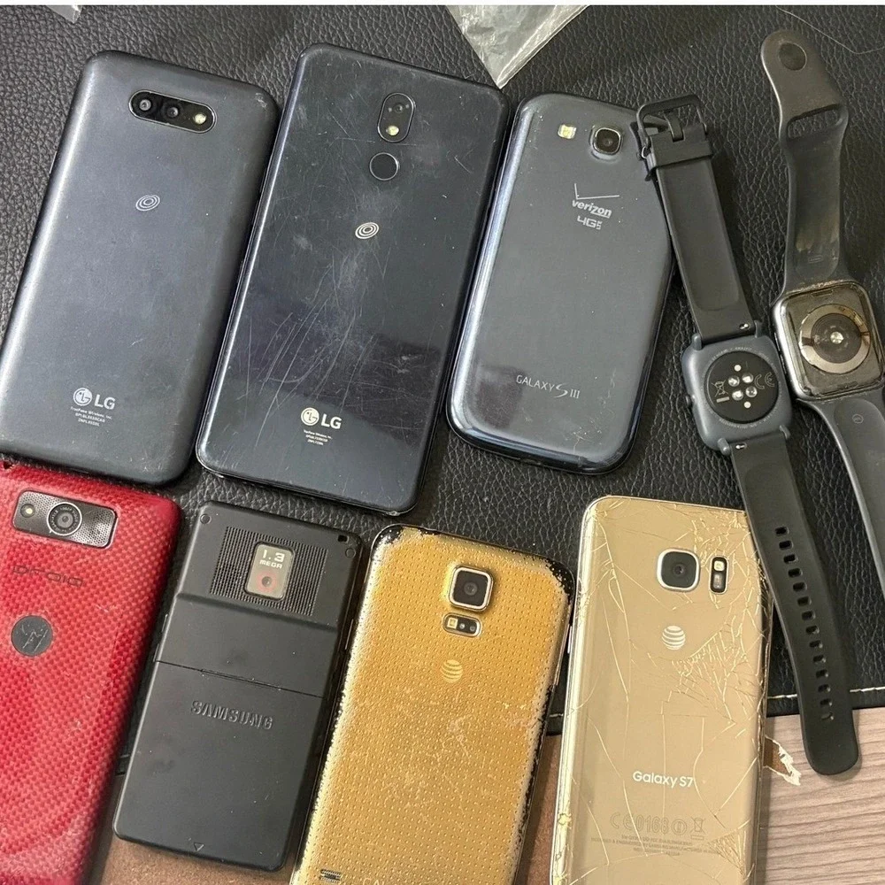 Smartphone and Smart Watch Repair Lot-Poor Condition